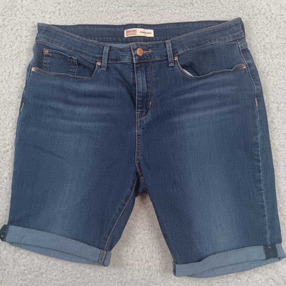 Signature by Levi Strauss Bermuda Shorts Womens 16 Blue Denim Cuffed Mid Rise